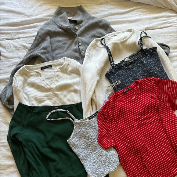 Brandy Melville Tops - Brandy melville bundle